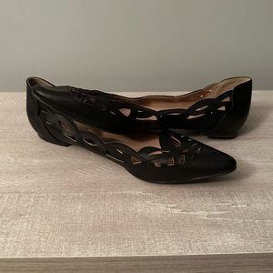 Restricted Women’s Flats